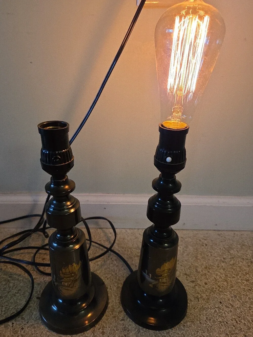 Vintage MCM Japanese Metal Hand-etched Bronze Table Lamp Pair Asian 12 In